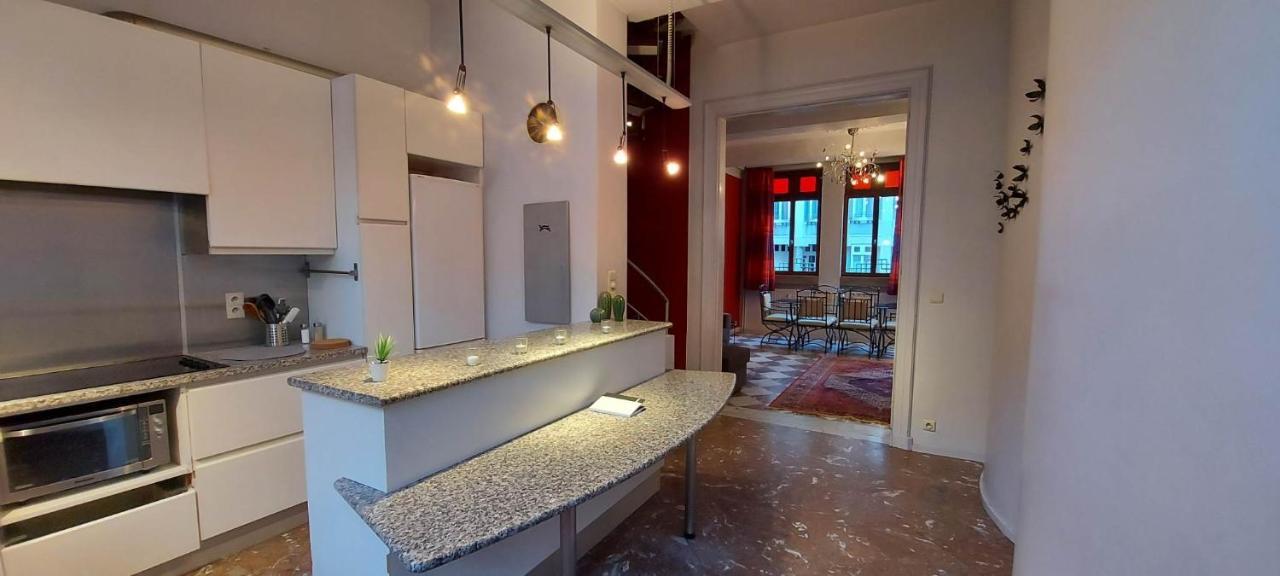 Apartamento Duplex situé au centre du cœur historique de Liège Exterior foto