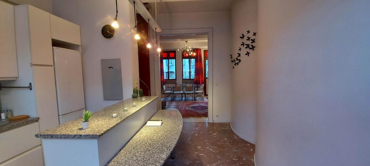 Apartamento Duplex situé au centre du cœur historique de Liège Exterior foto