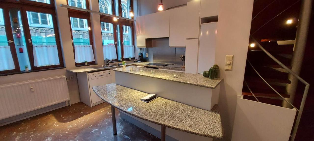 Apartamento Duplex situé au centre du cœur historique de Liège Exterior foto